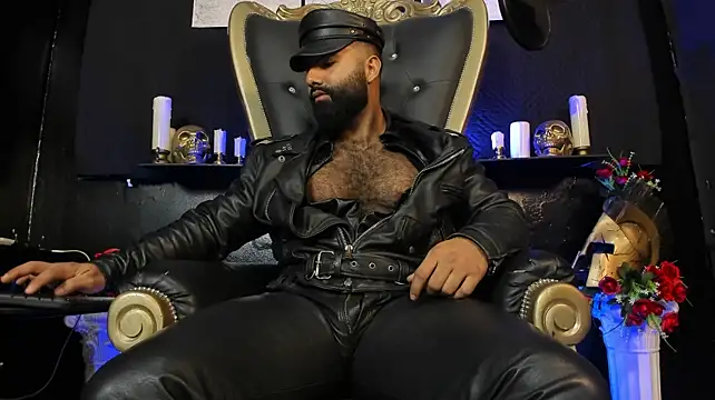 BeardAndrew stripchat live cam model