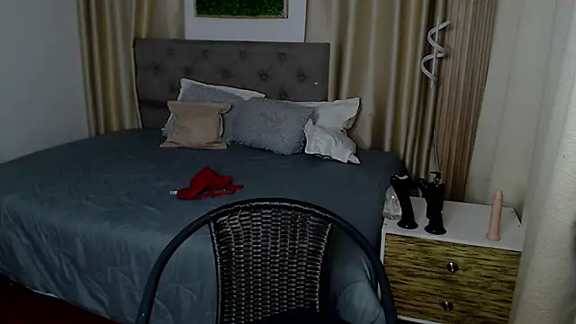 Khalia_ stripchat live cam model