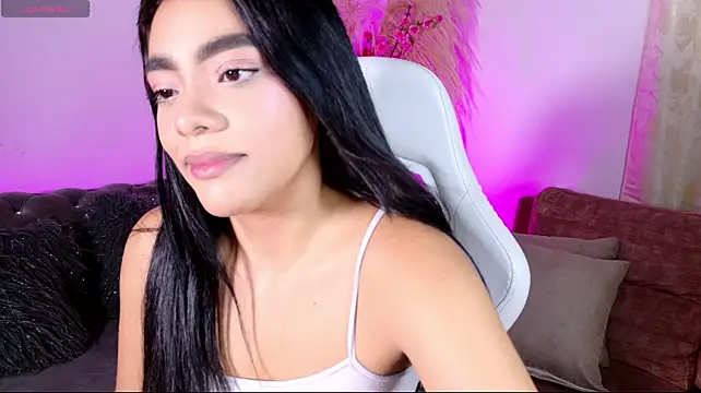 IzanThorne stripchat live cam model