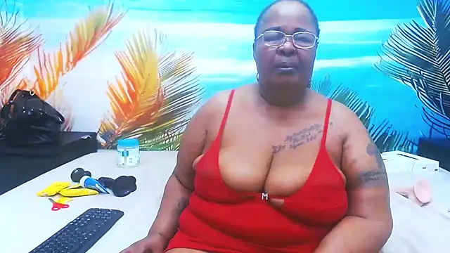 MatureMilfxxx stripchat live cam model