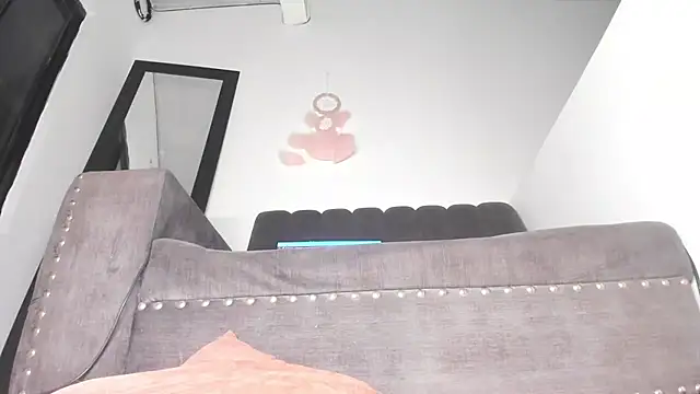 Angelnaughtyyy stripchat live cam model