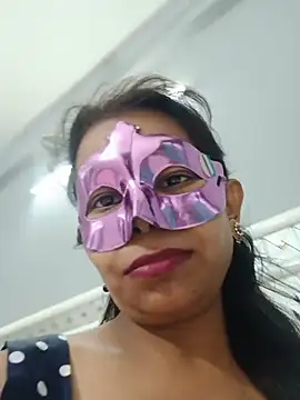 hey_pooja stripchat live cam model