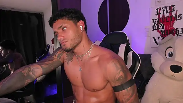 Alessandro_Vanni stripchat live cam model