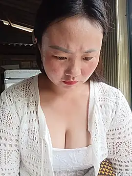 cat-tuong stripchat live cam model