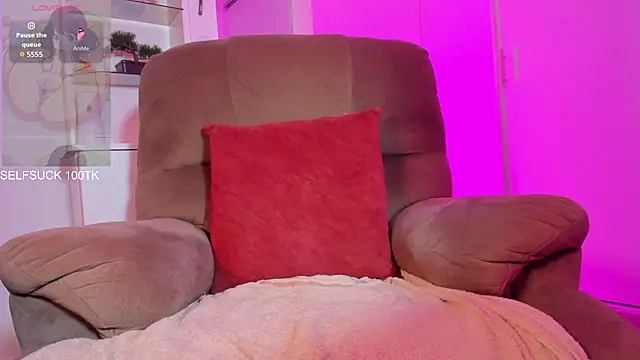 selfsuckqueen_ stripchat live cam model