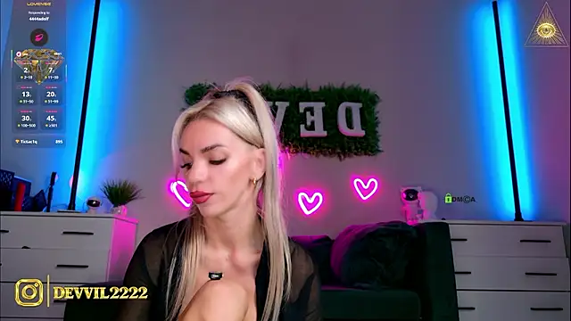 Devvil2222 stripchat live cam model