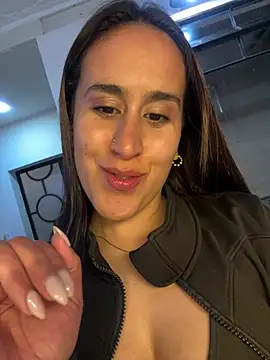 ateneakeens6 stripchat live cam model