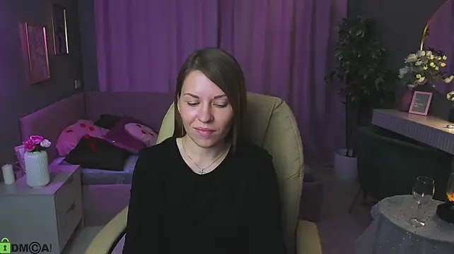 Kira_Miragee stripchat live cam model