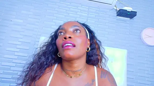 tastY_chocolatex stripchat live cam model