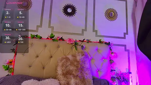 Elektra_rossee stripchat live cam model