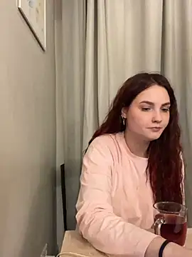 ReillBell stripchat live cam model