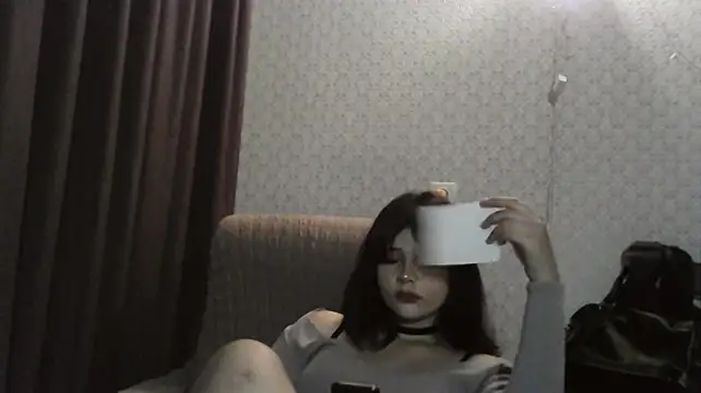 yawiiis stripchat live cam model