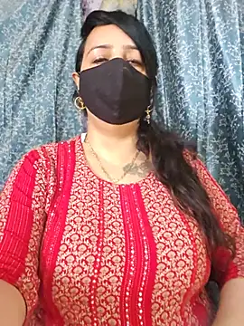 cute-tanvi stripchat live cam model