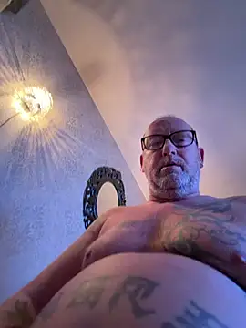 xxMichelBixx stripchat live cam model