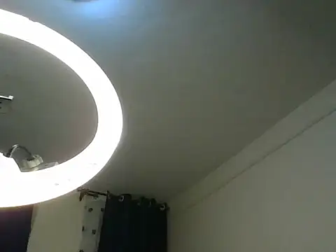 -Bootylicious- stripchat live cam model
