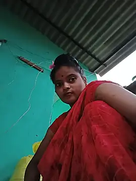 Manbi_bhabi stripchat live cam model