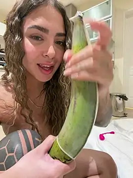maferalvarexxx stripchat live cam model