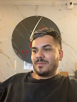 LatinBearX stripchat live cam model