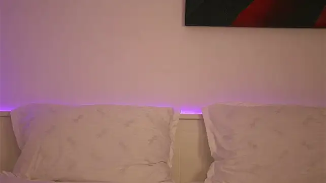 RachelVibes stripchat live cam model