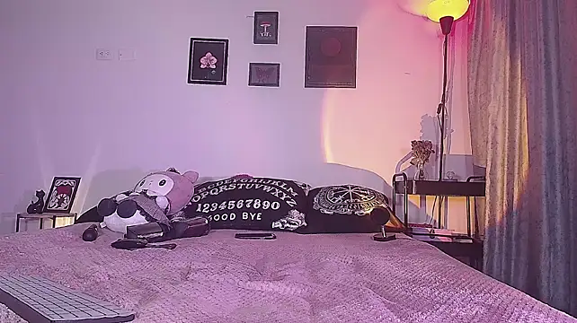 ninaevanss_ stripchat live cam model