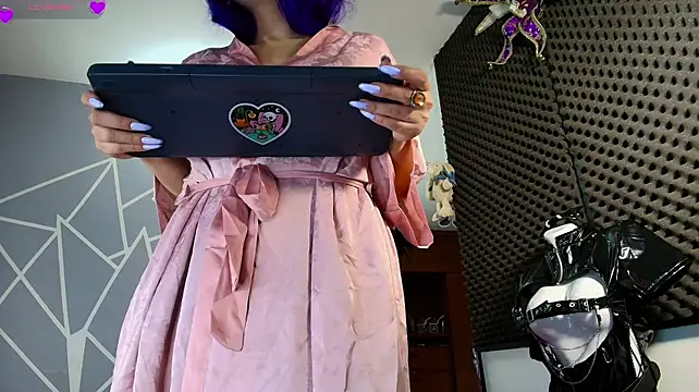 karlamoon23 stripchat live cam model