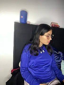 hotwife26 stripchat live cam model