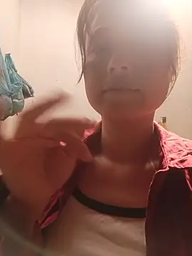 Linda-yiyi stripchat live cam model