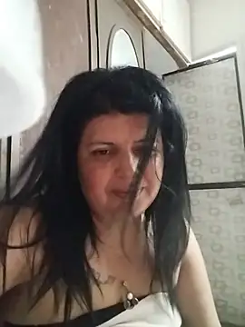 Jann_Riya333 stripchat live cam model