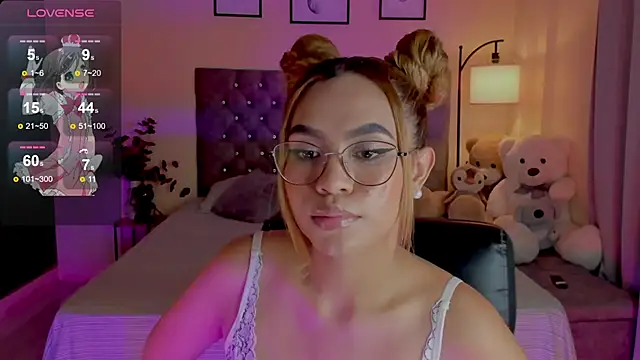 OxanaFedorova1- stripchat live cam model