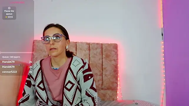 Ava_Raye stripchat live cam model