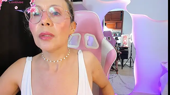 daliascoth- stripchat live cam model
