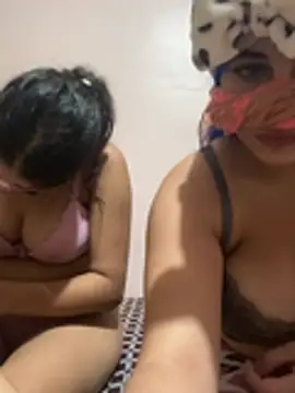 ReemSexy stripchat live cam model