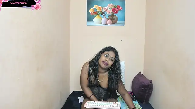 FOXY_LUNA stripchat live cam model