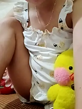 min2002a stripchat live cam model