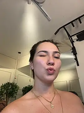 ava_blue stripchat live cam model