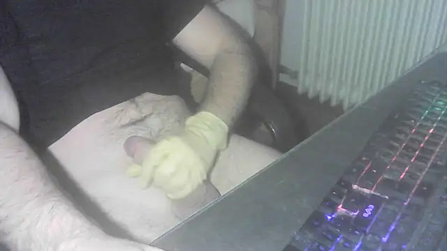jorge2002- stripchat live cam model