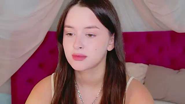 EvaBonni stripchat live cam model