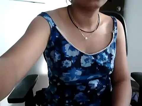 paro_darling stripchat live cam model