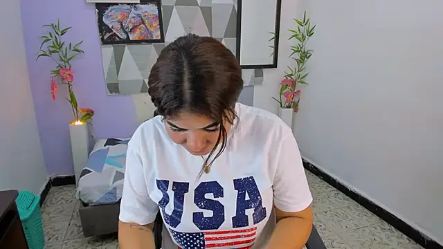 brenda-hot2 stripchat live cam model