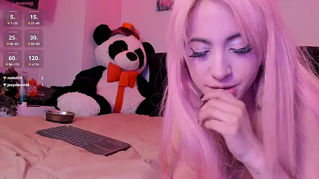 Carlasxdreams stripchat live cam model