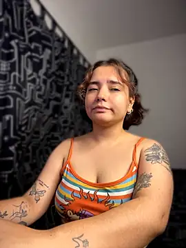 Ema_kraus stripchat live cam model