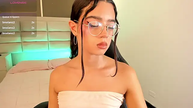 VictoriaMonroee_ stripchat live cam model