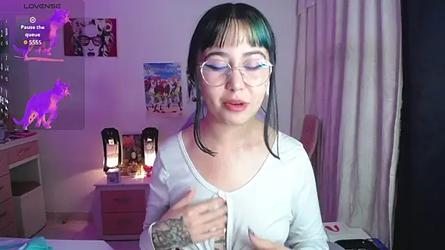 iris_sky stripchat live cam model