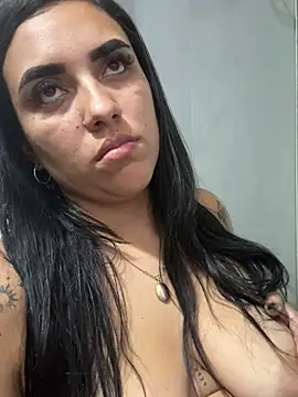 Damnhot26 stripchat live cam model