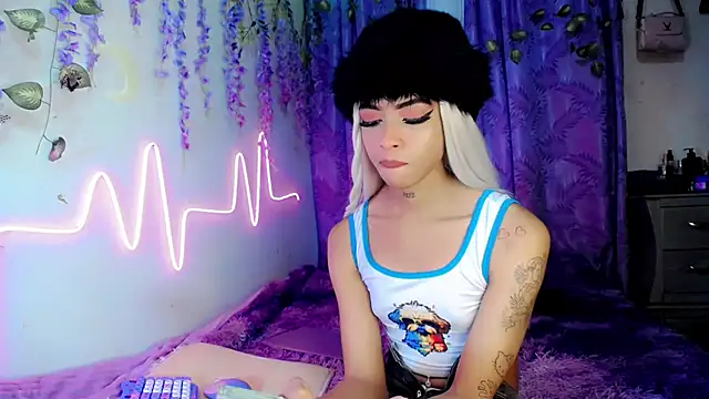 DahliaGill stripchat live cam model