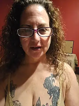 Harleygirl73 stripchat live cam model