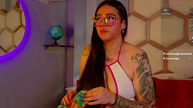 LilithRossi stripchat live cam model