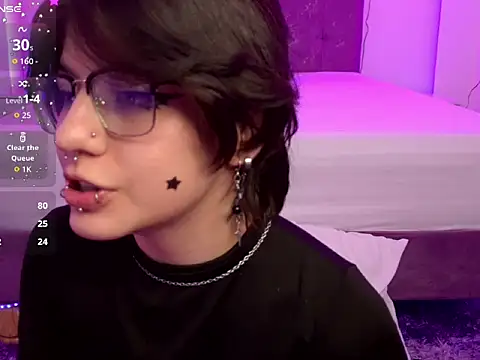 bonnyvel stripchat live cam model