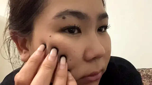 HikkoSinu stripchat live cam model