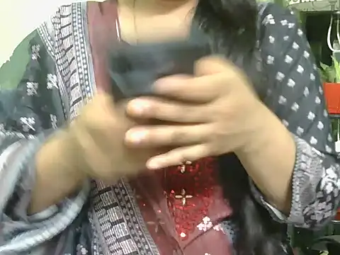 Mukta_010 stripchat live cam model